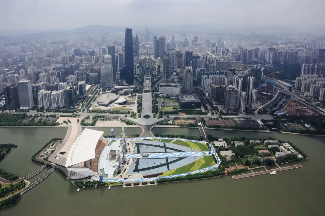 扬州夜间用品市场发展趋势与零售策略分析